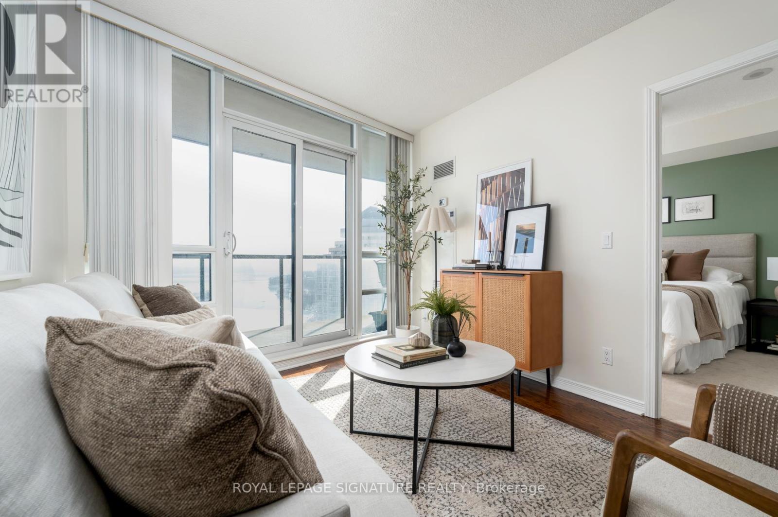 2801 - 2240 Lake Shore Boulevard W, Toronto, Ontario  M8V 0B1 - Photo 6 - W12763332