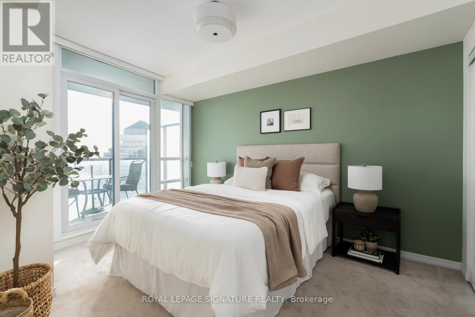 2801 - 2240 Lake Shore Boulevard W, Toronto, Ontario  M8V 0B1 - Photo 8 - W12763332