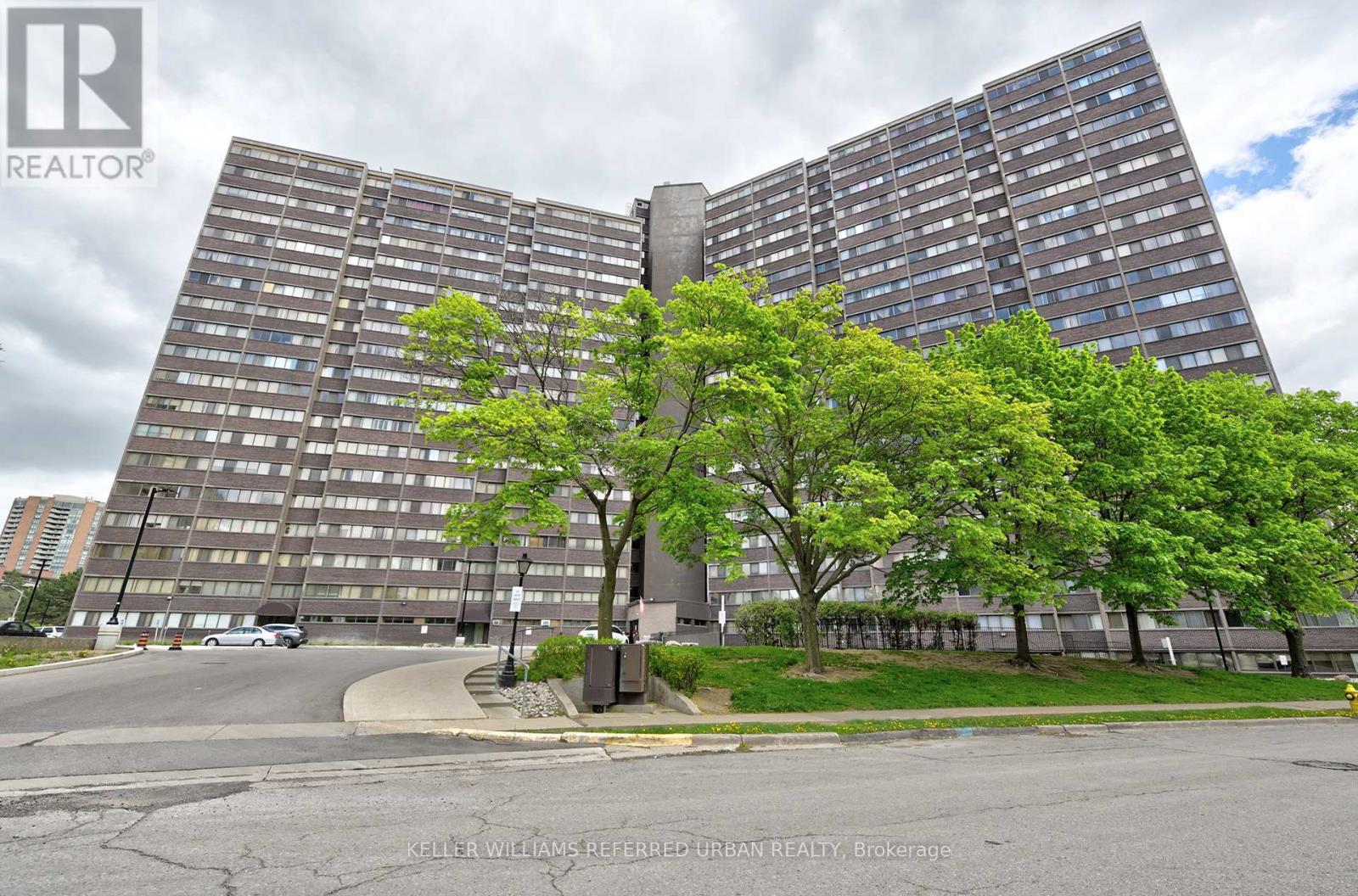 1411 - 11 Wincott Drive, Toronto, Ontario  M9R 2R9 - Photo 2 - W12763342