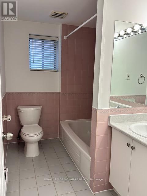 4 - 31 Marina Avenue, Toronto, Ontario  M8W 1K4 - Photo 14 - W12763354