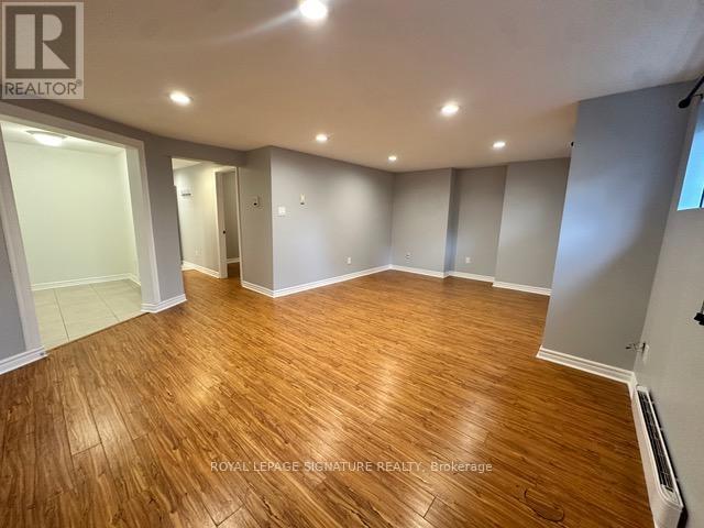 4 - 31 Marina Avenue, Toronto, Ontario  M8W 1K4 - Photo 4 - W12763354