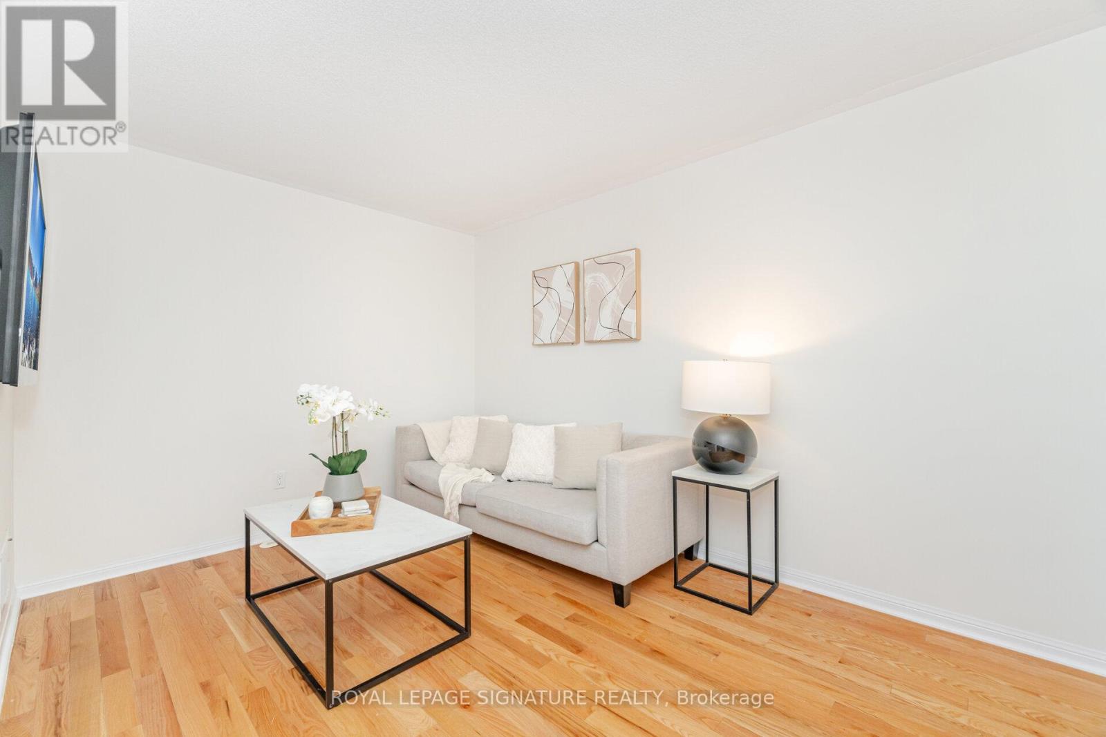 1182 Barnard Drive, Milton, Ontario  L9T 6R4 - Photo 10 - W12763368