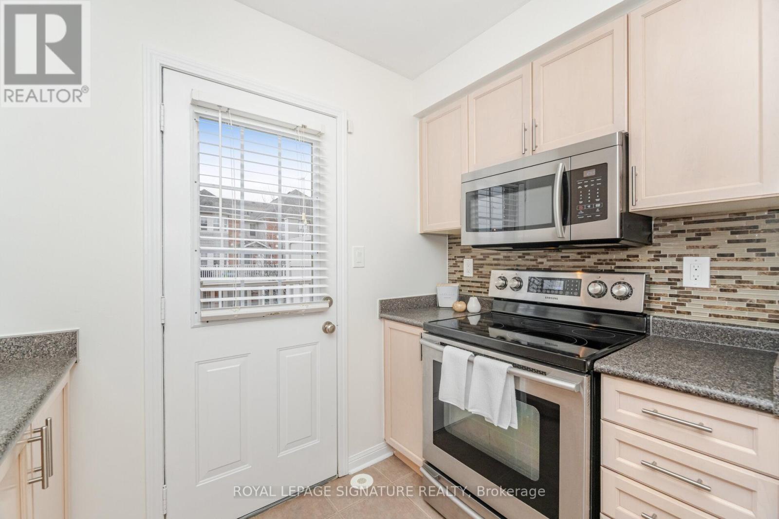 1182 Barnard Drive, Milton, Ontario  L9T 6R4 - Photo 18 - W12763368