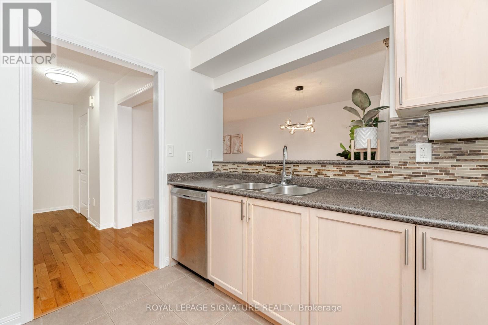 1182 Barnard Drive, Milton, Ontario  L9T 6R4 - Photo 19 - W12763368