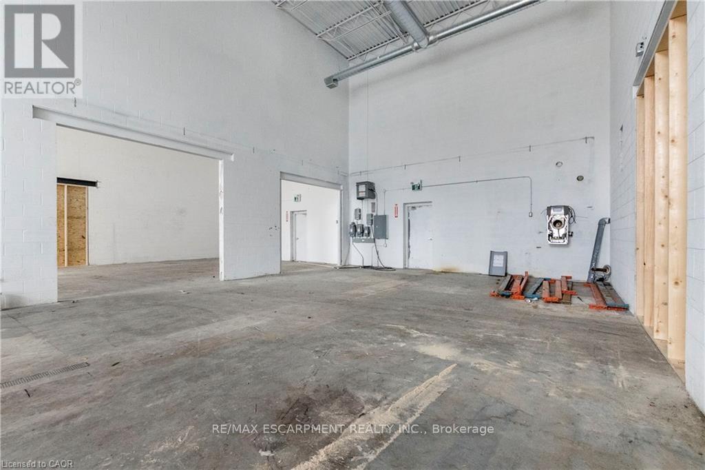 28 - 1156 King Road, Burlington, Ontario  L7T 0C5 - Photo 7 - W12763388