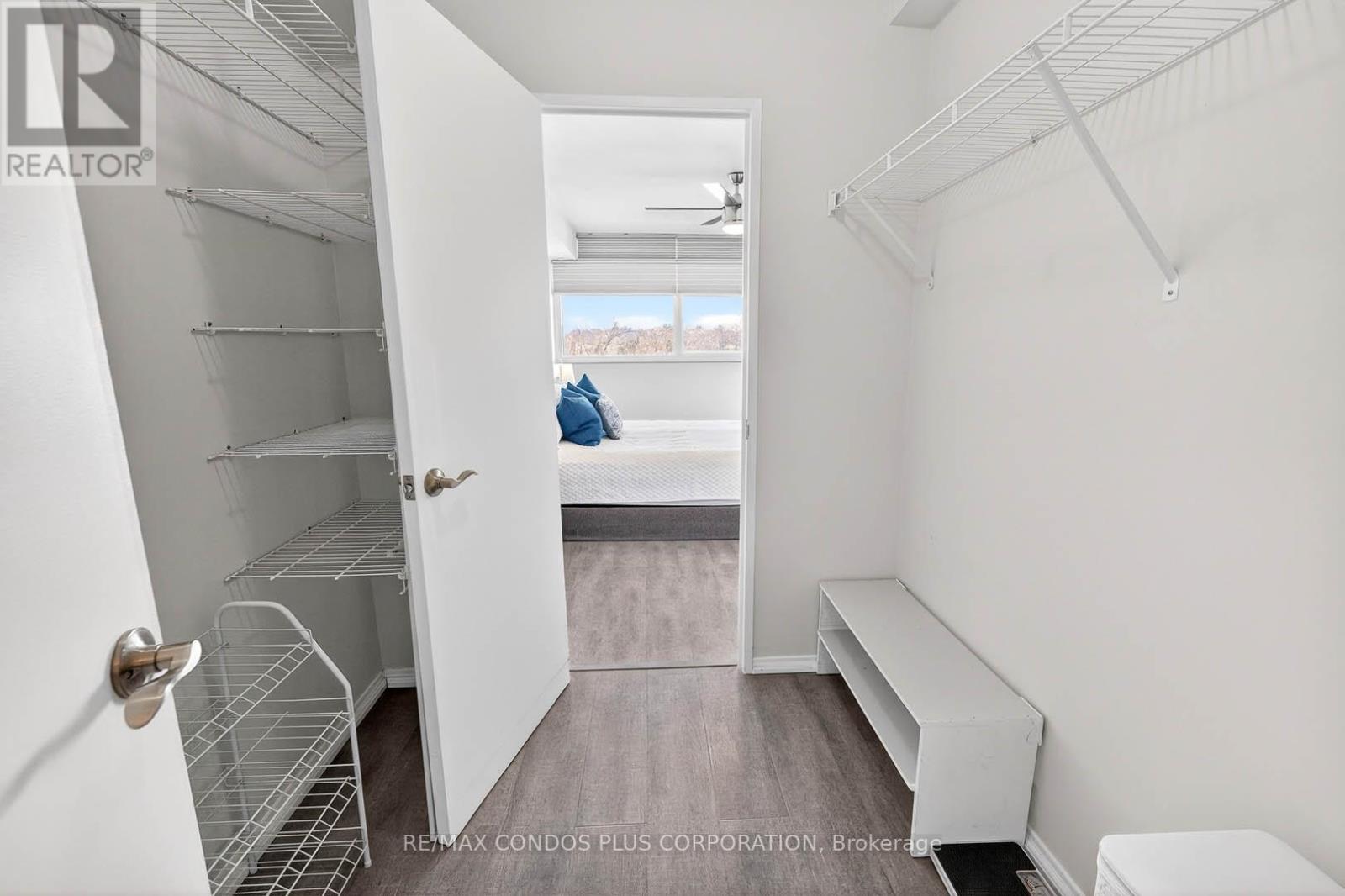 508 - 1359 White Oaks Boulevard S, Oakville, Ontario  L6H 0H3 - Photo 10 - W12763392