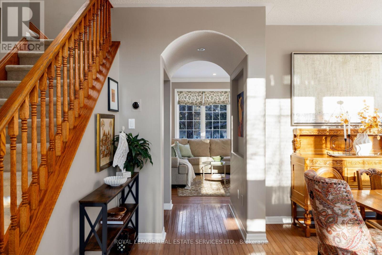 2475 Oakhaven Drive, Oakville, Ontario  L6M 4B7 - Photo 11 - W12763402