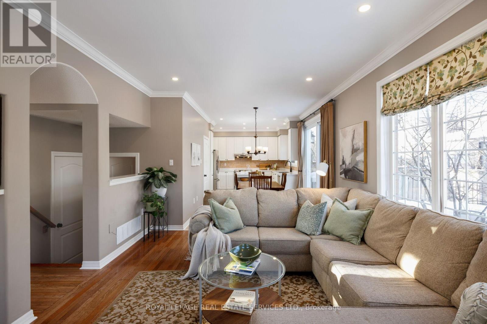 2475 Oakhaven Drive, Oakville, Ontario  L6M 4B7 - Photo 15 - W12763402