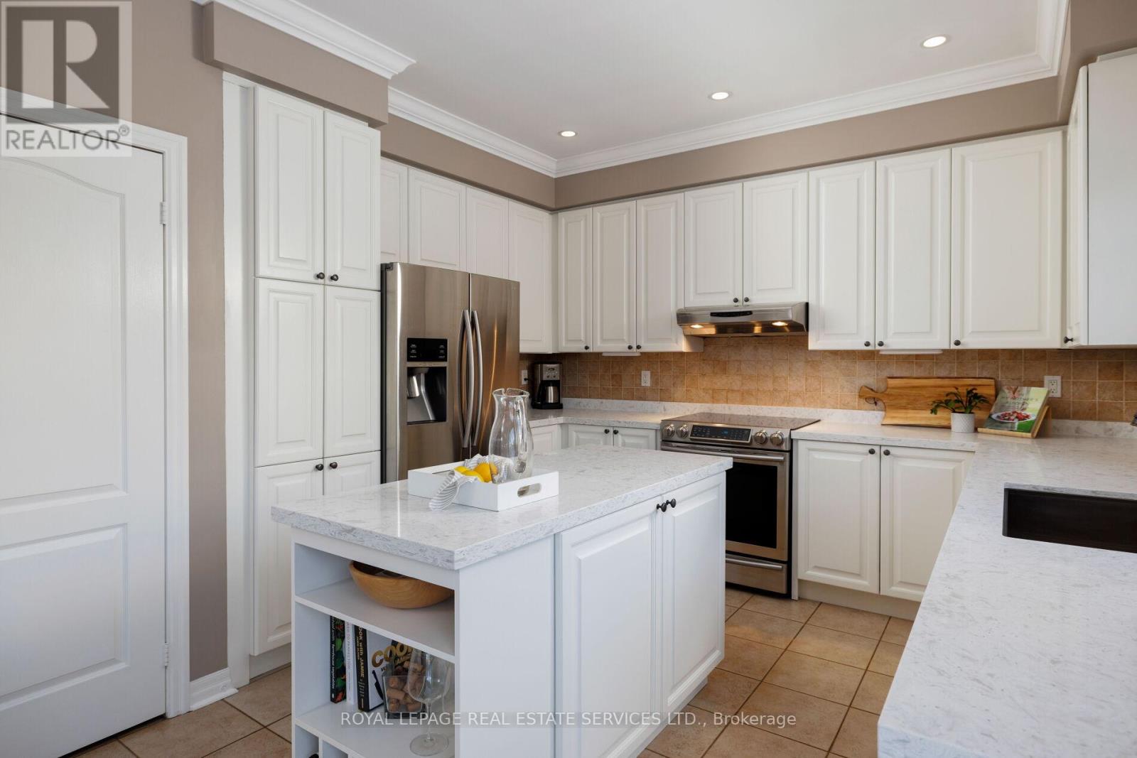 2475 Oakhaven Drive, Oakville, Ontario  L6M 4B7 - Photo 19 - W12763402