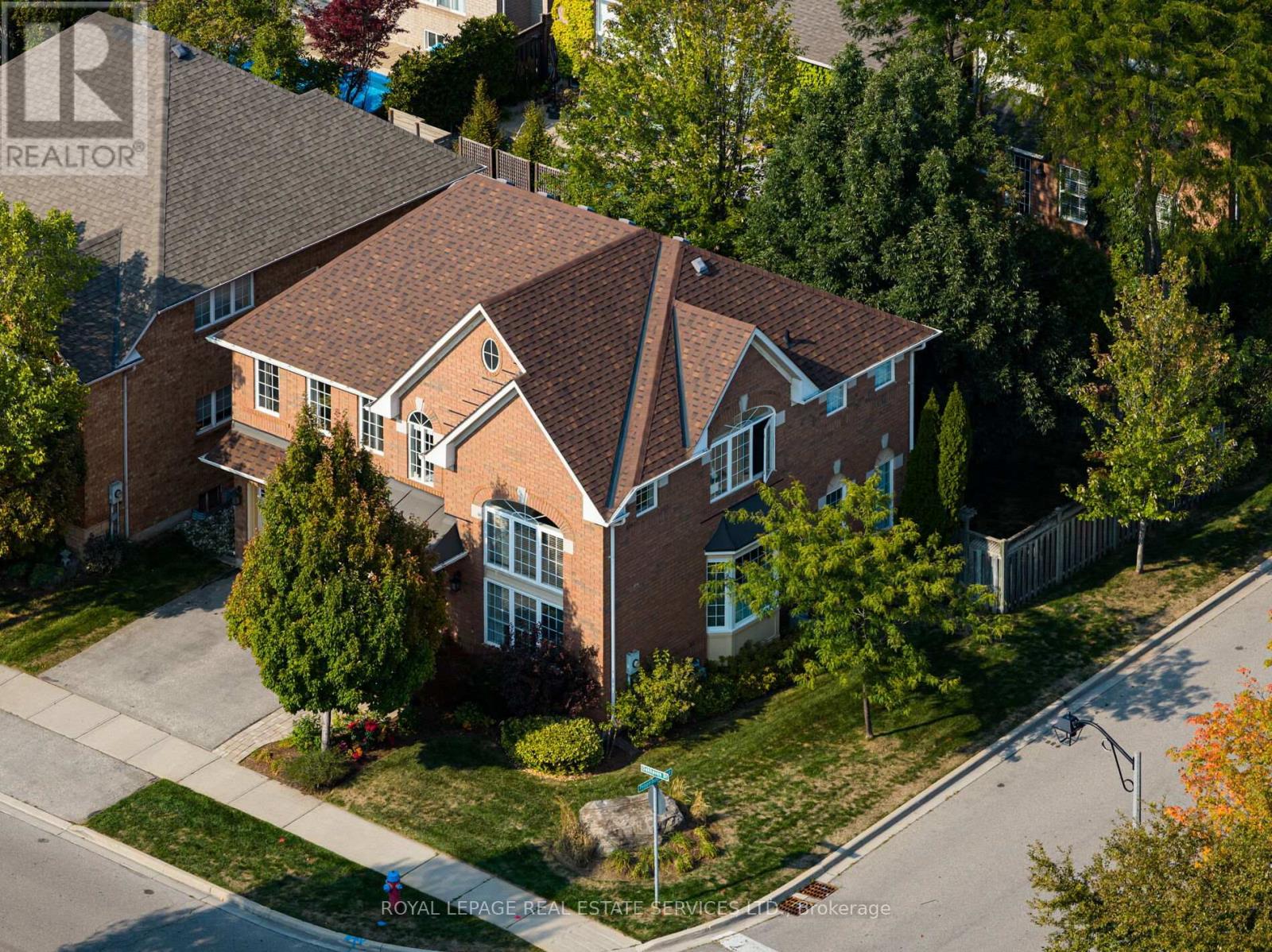 2475 Oakhaven Drive, Oakville, Ontario  L6M 4B7 - Photo 49 - W12763402