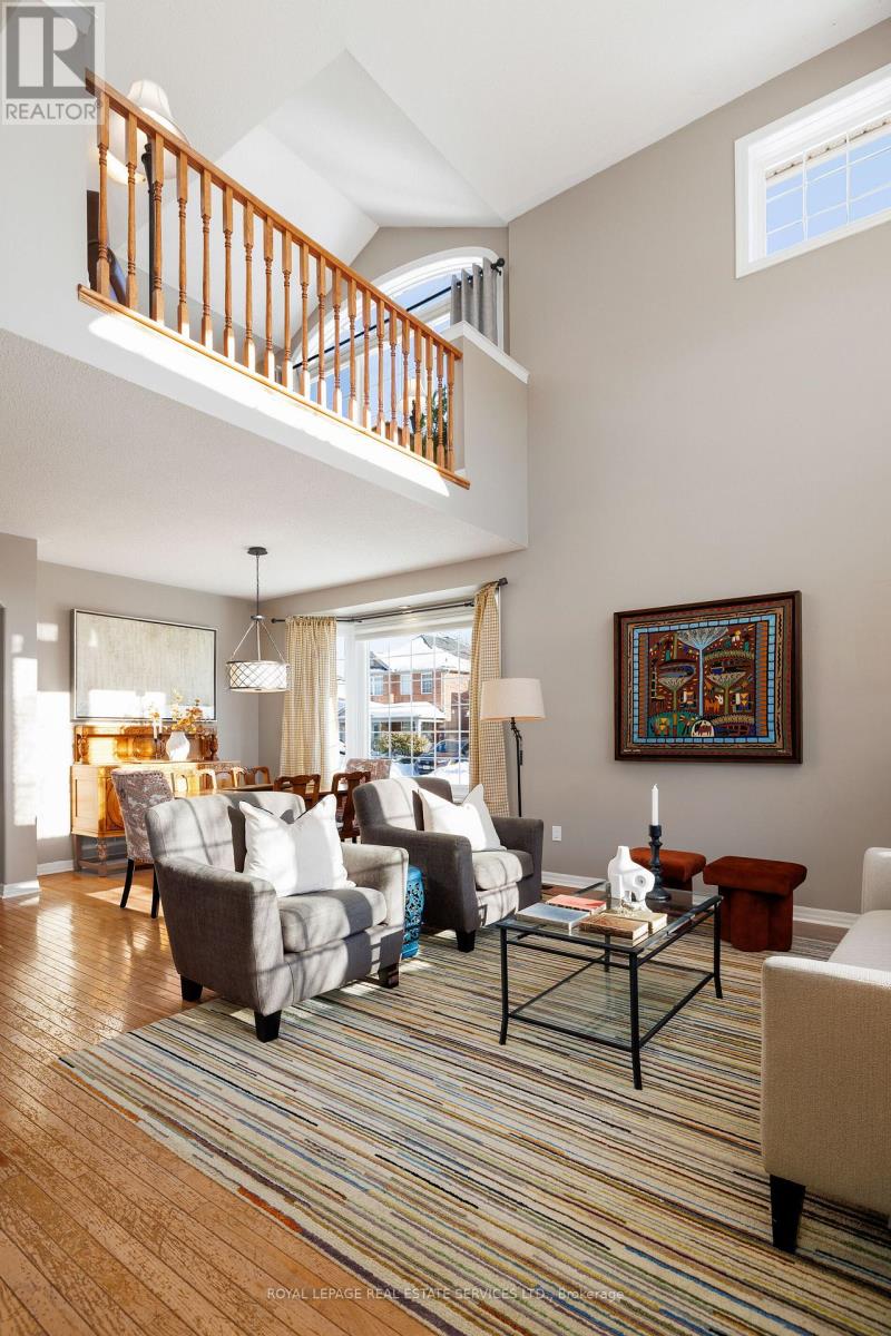 2475 Oakhaven Drive, Oakville, Ontario  L6M 4B7 - Photo 6 - W12763402