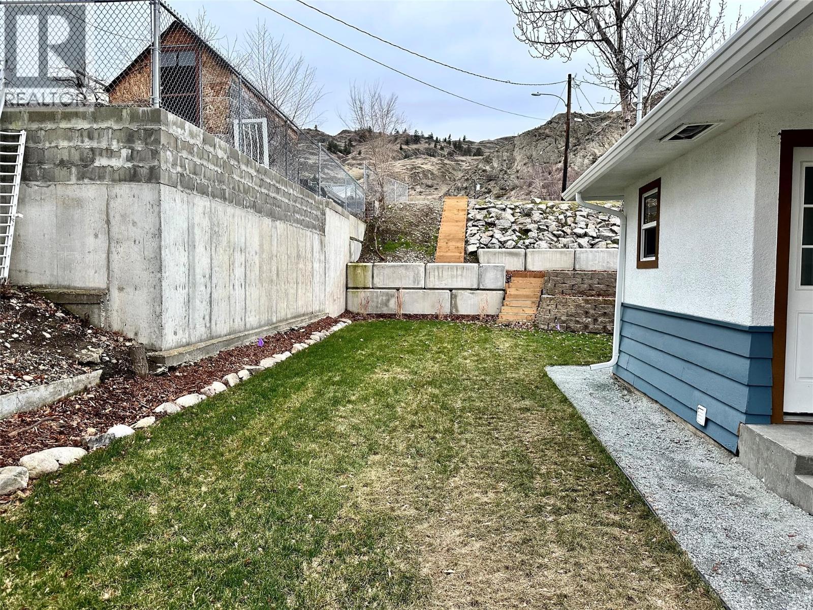 6470 Hollow Street Oliver Photo 38