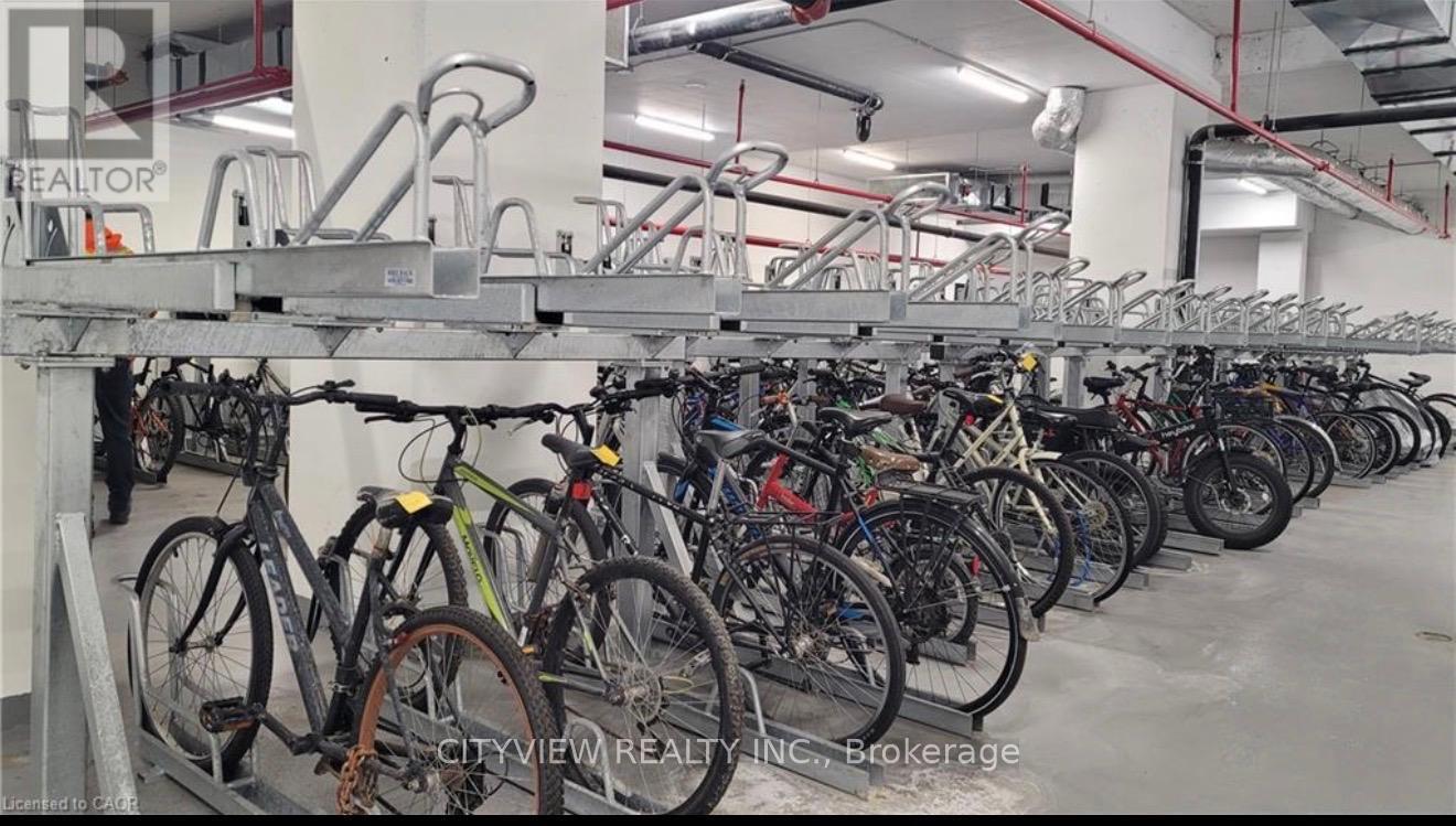 1809 - 25 Wellington Street S, Kitchener, Ontario  N2G 0G5 - Photo 15 - X12763318