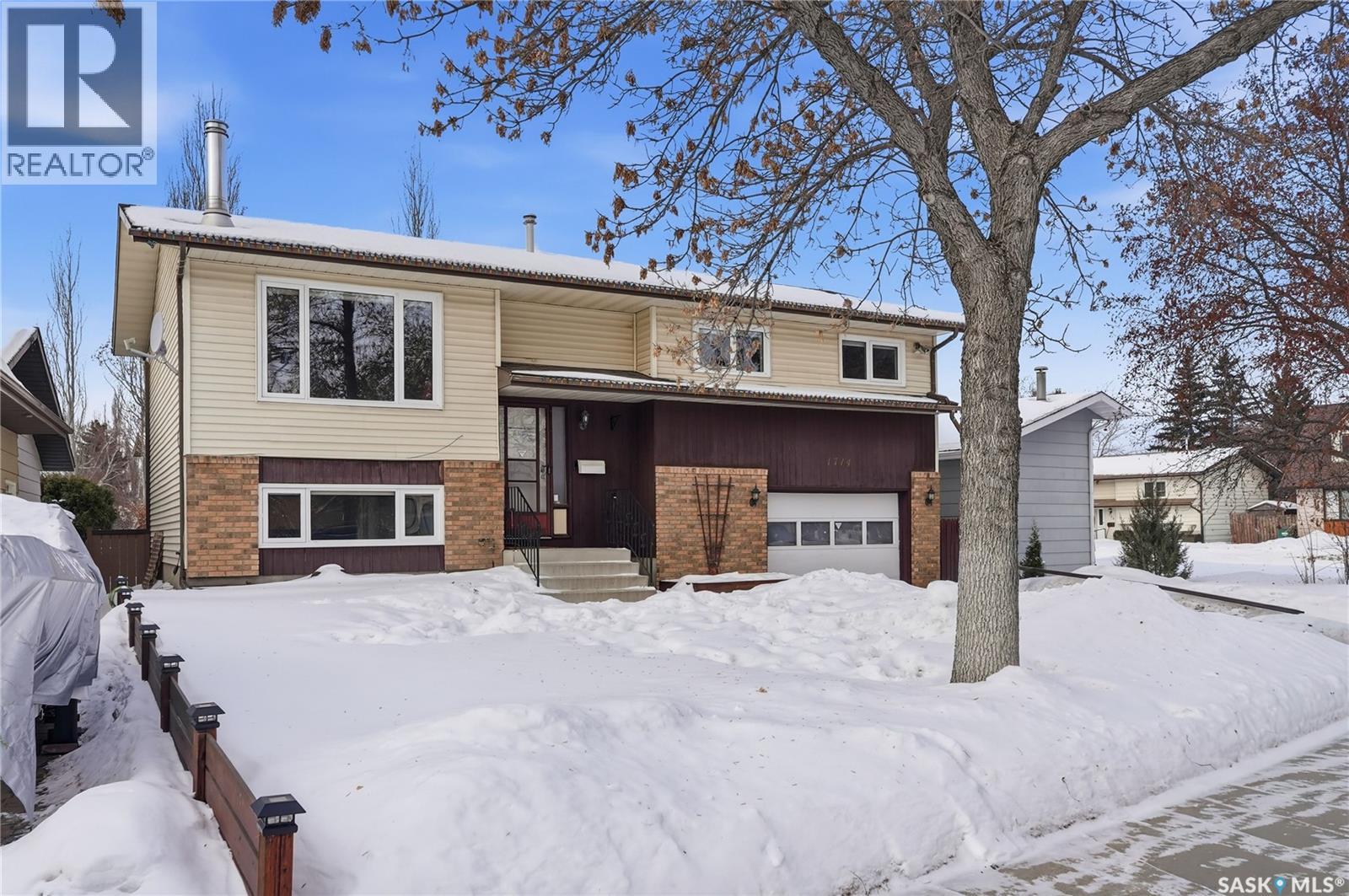 1714 Bradwell Avenue, Saskatoon, Saskatchewan  S7N 2W1 - Photo 2 - SK027955