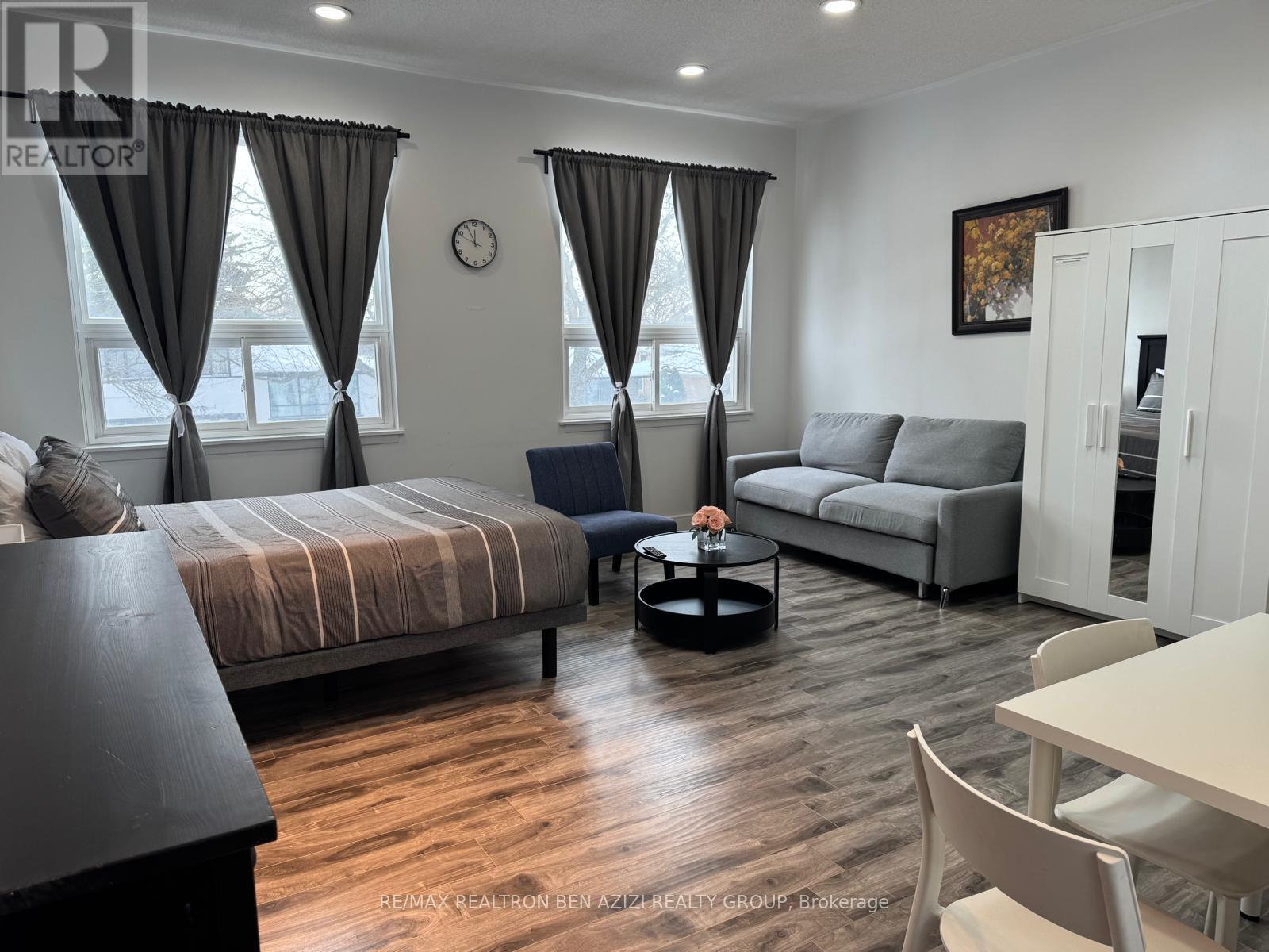 Studio - 14 Wyvern Road, Toronto, Ontario  M2K 2K4 - Photo 5 - C12759424