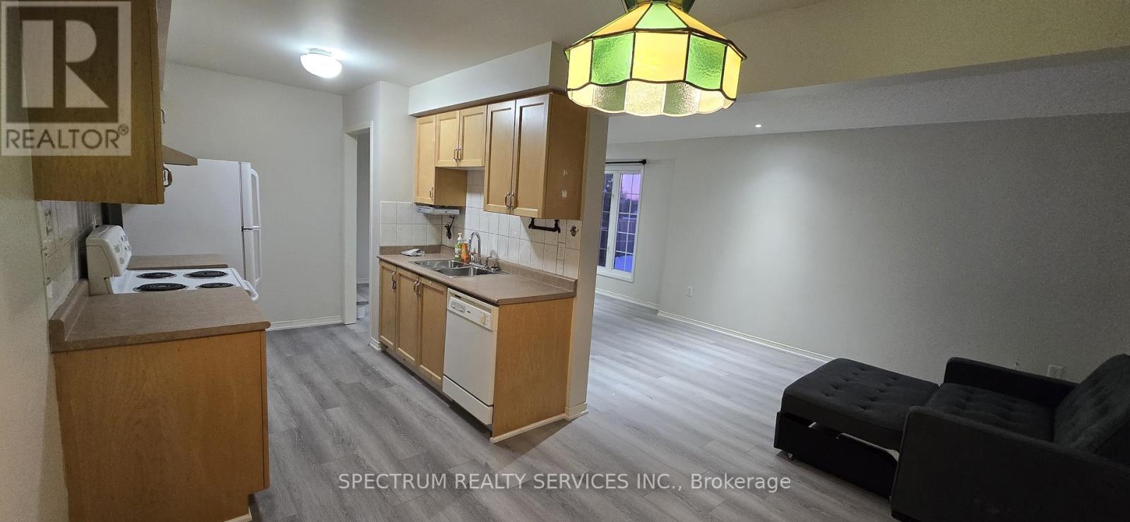 3475 Angel Pass Drive, Mississauga, Ontario  L5M 7N5 - Photo 5 - W12754960