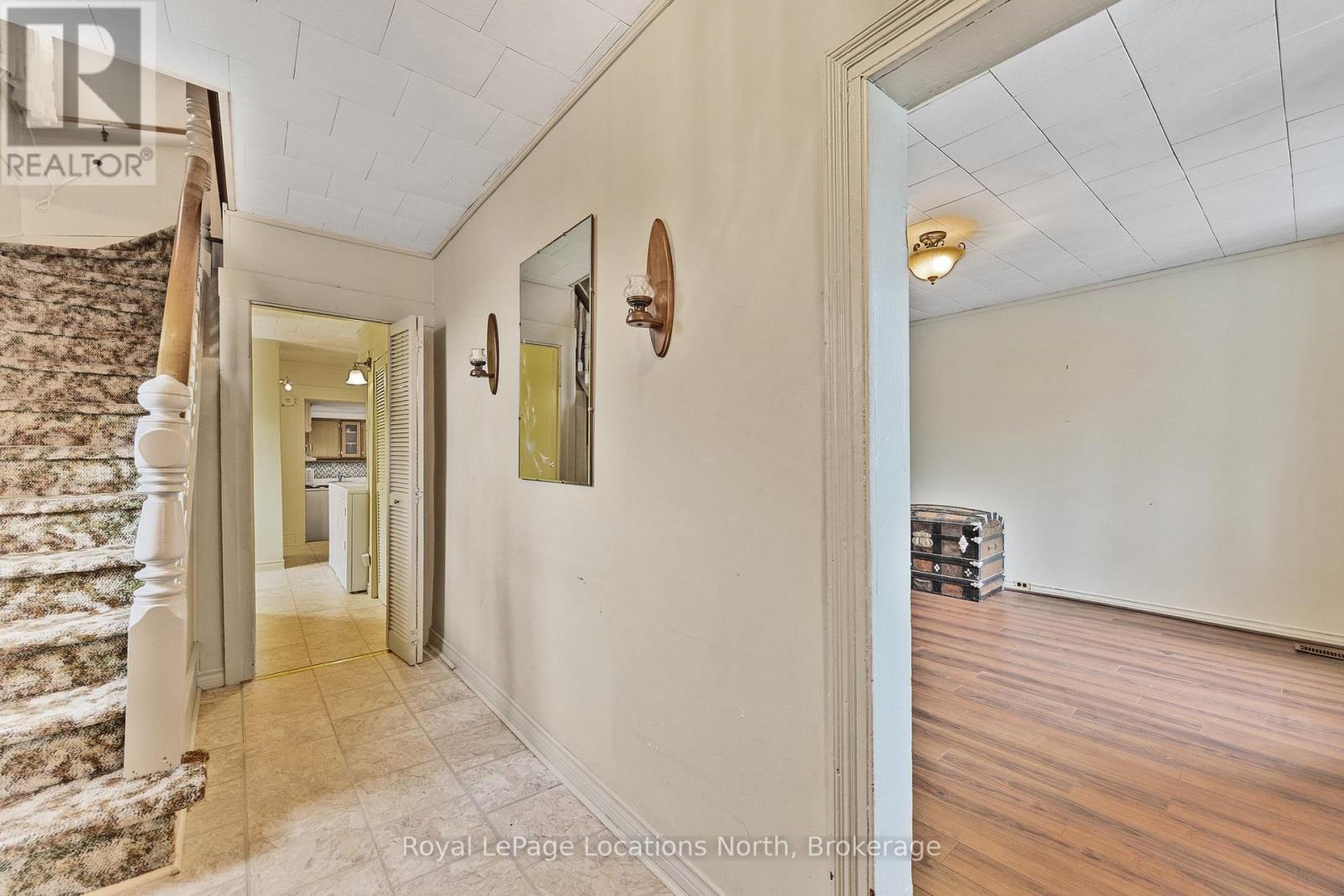 163 Henry Street, Meaford, Ontario  N4L 1E1 - Photo 4 - X12763494