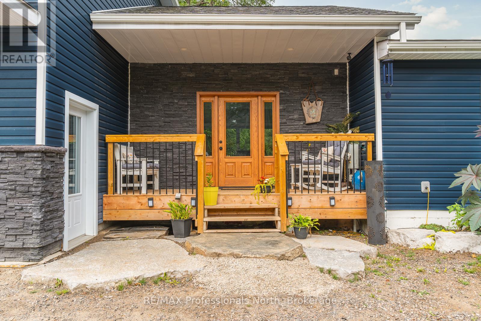 1030 All Seasons Court, Algonquin Highlands, Ontario  K0M 1S0 - Photo 4 - X12763594