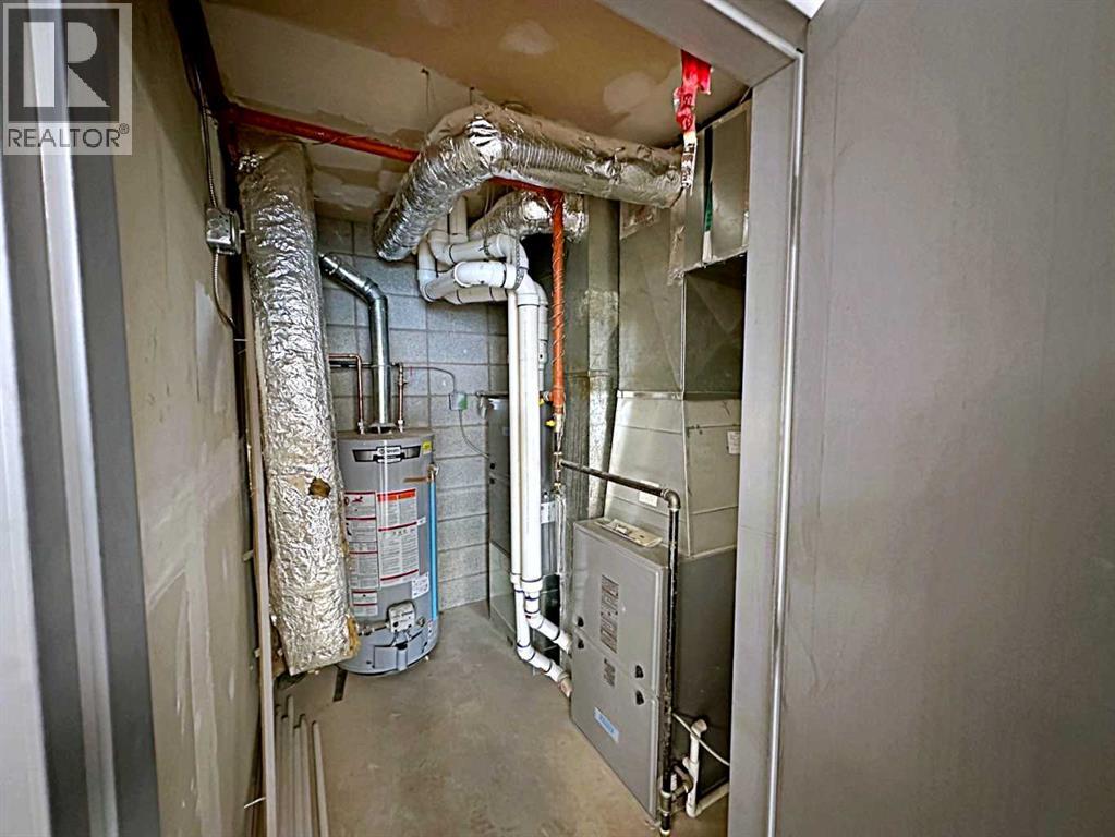 8109 Fraser Avenue, Fort Mcmurray, Alberta  T9H 1W5 - Photo 10 - A2104949