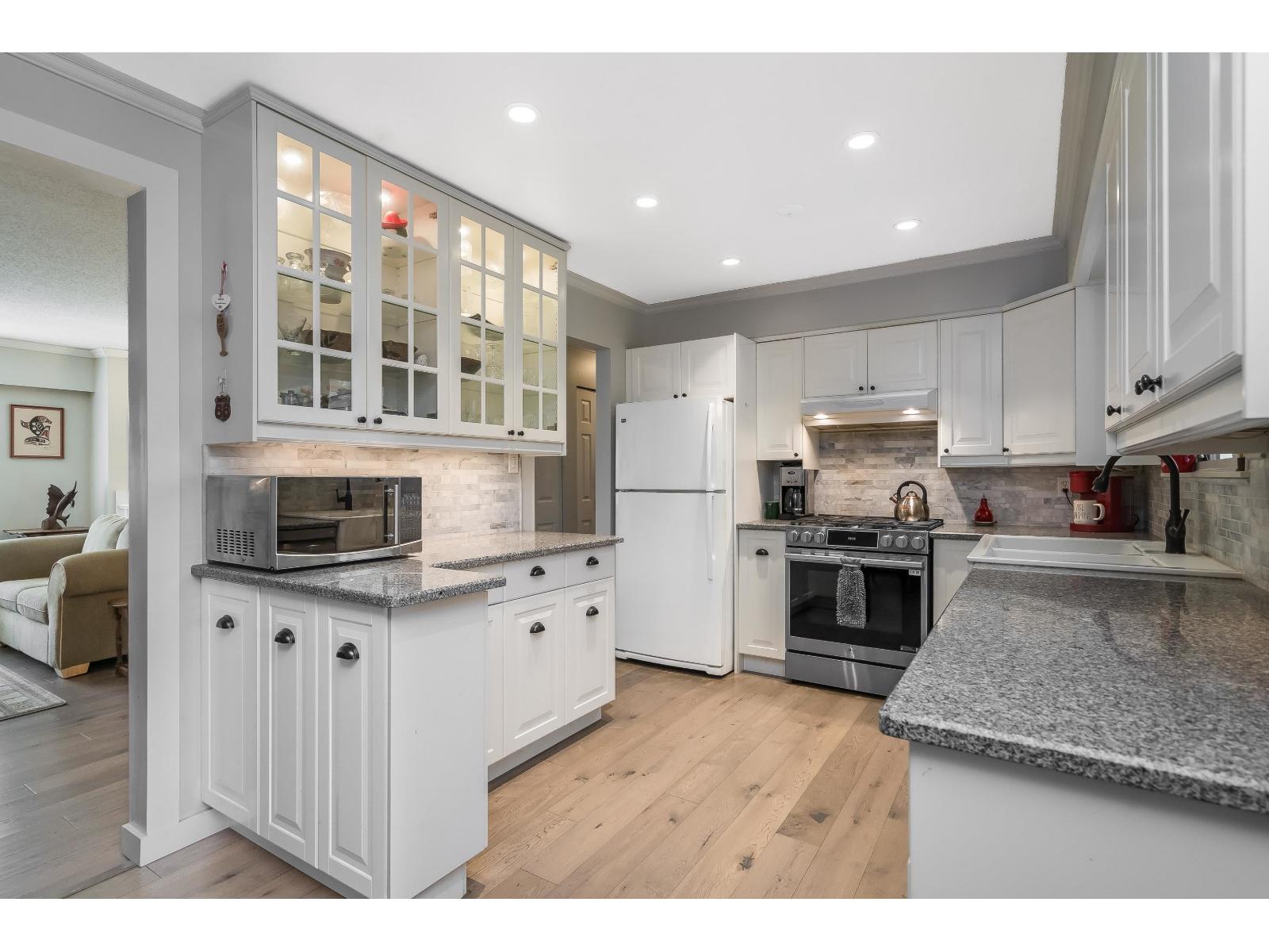 14103 Park Drive, Surrey, British Columbia  V3R 5N6 - Photo 9 - R3087015