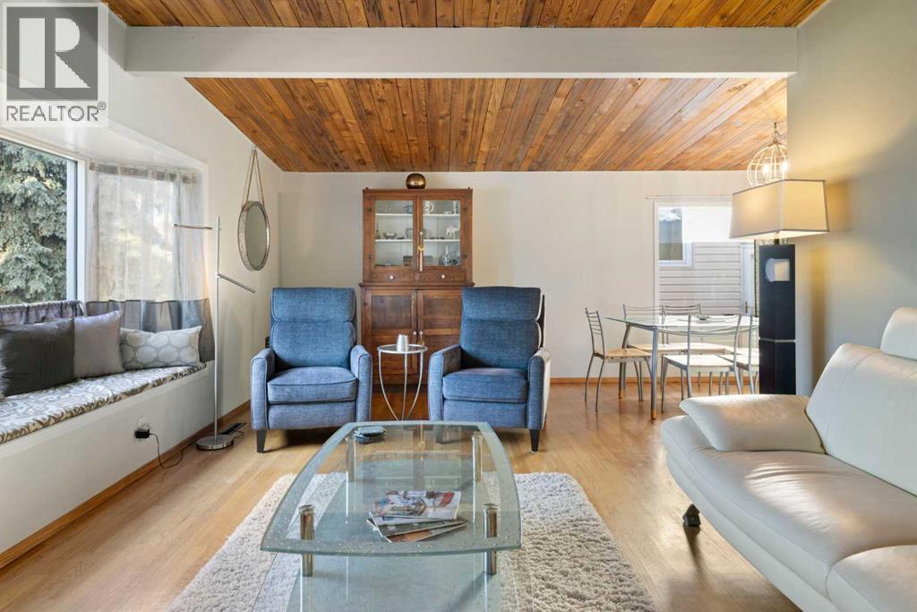 3511 Lakeside Crescent Sw, Calgary, Alberta  T3E 6A7 - Photo 6 - A2281740