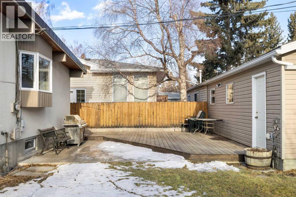 3511 Lakeside Crescent Sw, Calgary, Alberta  T3E 6A7 - Photo 47 - A2281740