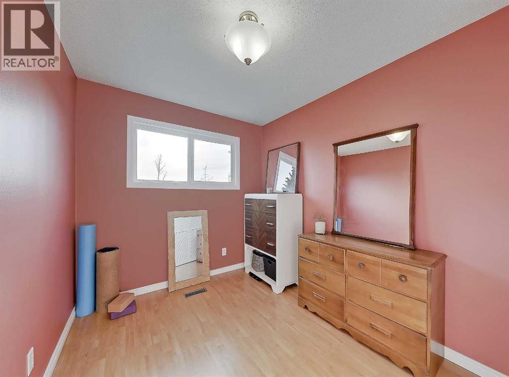 147 Erin Ridge Road Se, Calgary, Alberta  T2B 2W2 - Photo 24 - A2284198