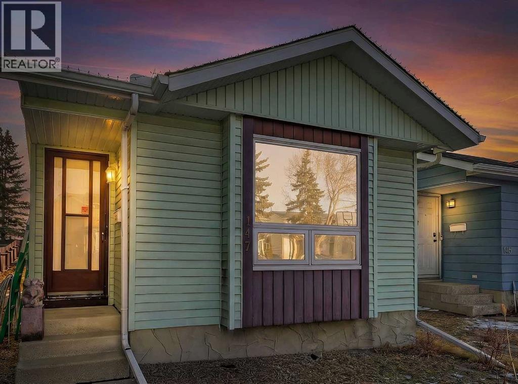 147 Erin Ridge Road Se, Calgary, Alberta  T2B 2W2 - Photo 5 - A2284198