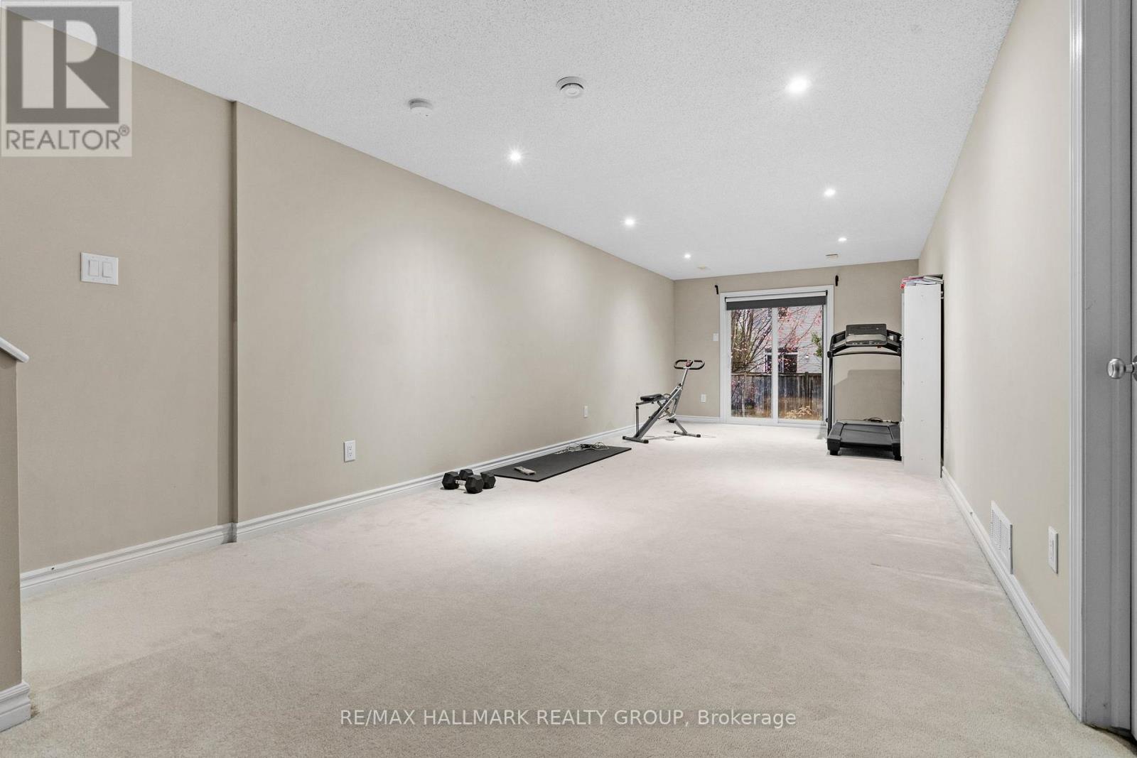 938 Fletcher Circle, Ottawa, Ontario  K2T 0B7 - Photo 37 - X12763444