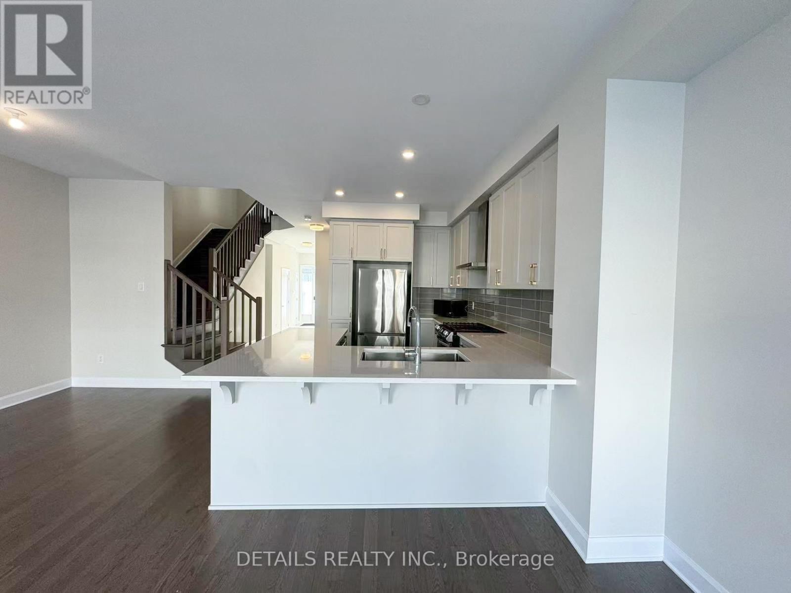 170 Angelonia Crescent, Ottawa, Ontario  K1T 0Y5 - Photo 6 - X12763514