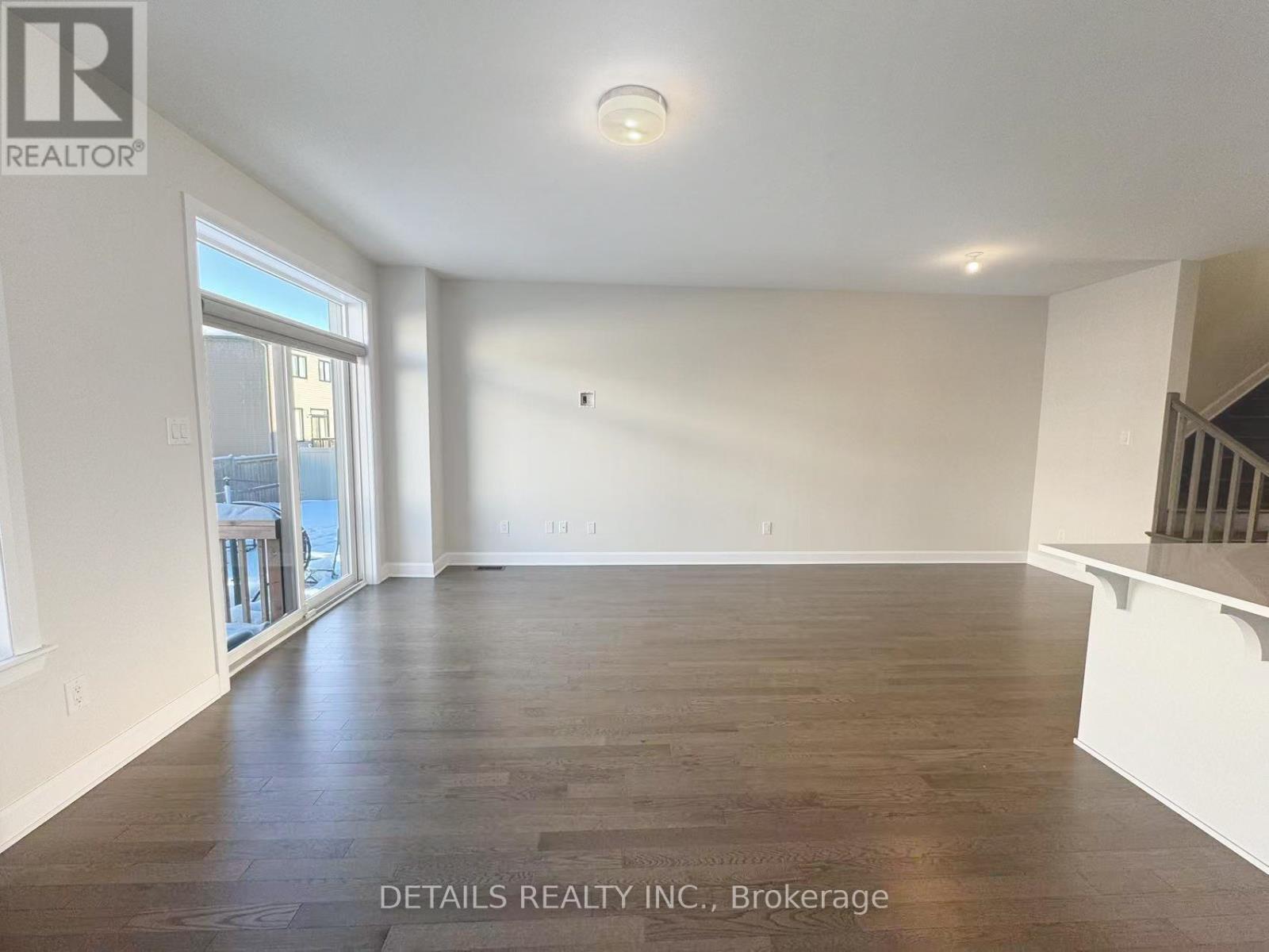 170 Angelonia Crescent, Ottawa, Ontario  K1T 0Y5 - Photo 8 - X12763514