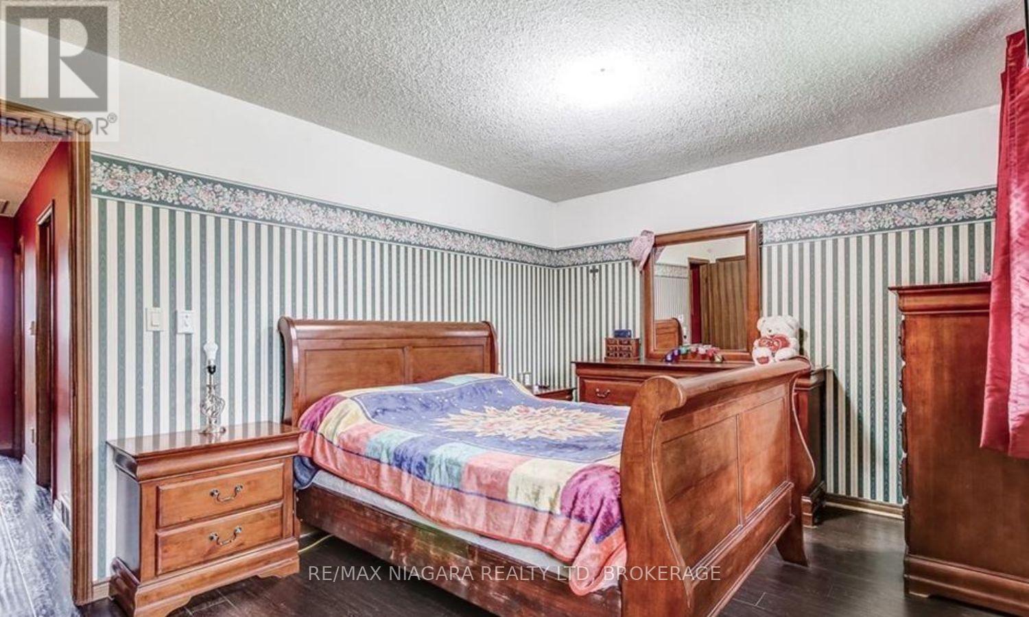 851 Forks Road E, Port Colborne, Ontario  L3K 5V5 - Photo 11 - X12763522