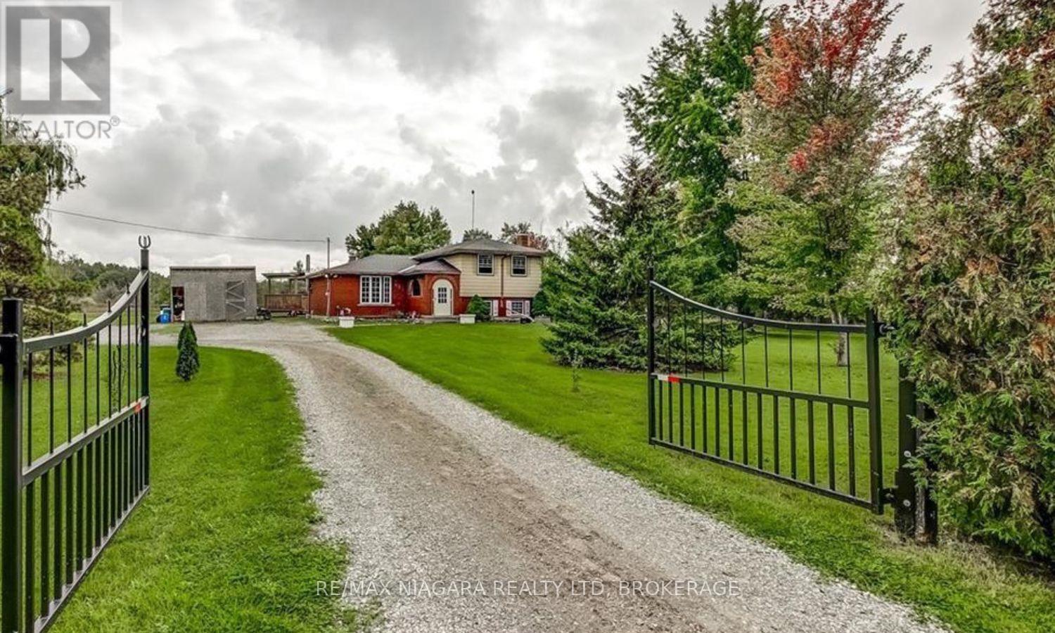 851 Forks Road E, Port Colborne, Ontario  L3K 5V5 - Photo 2 - X12763522