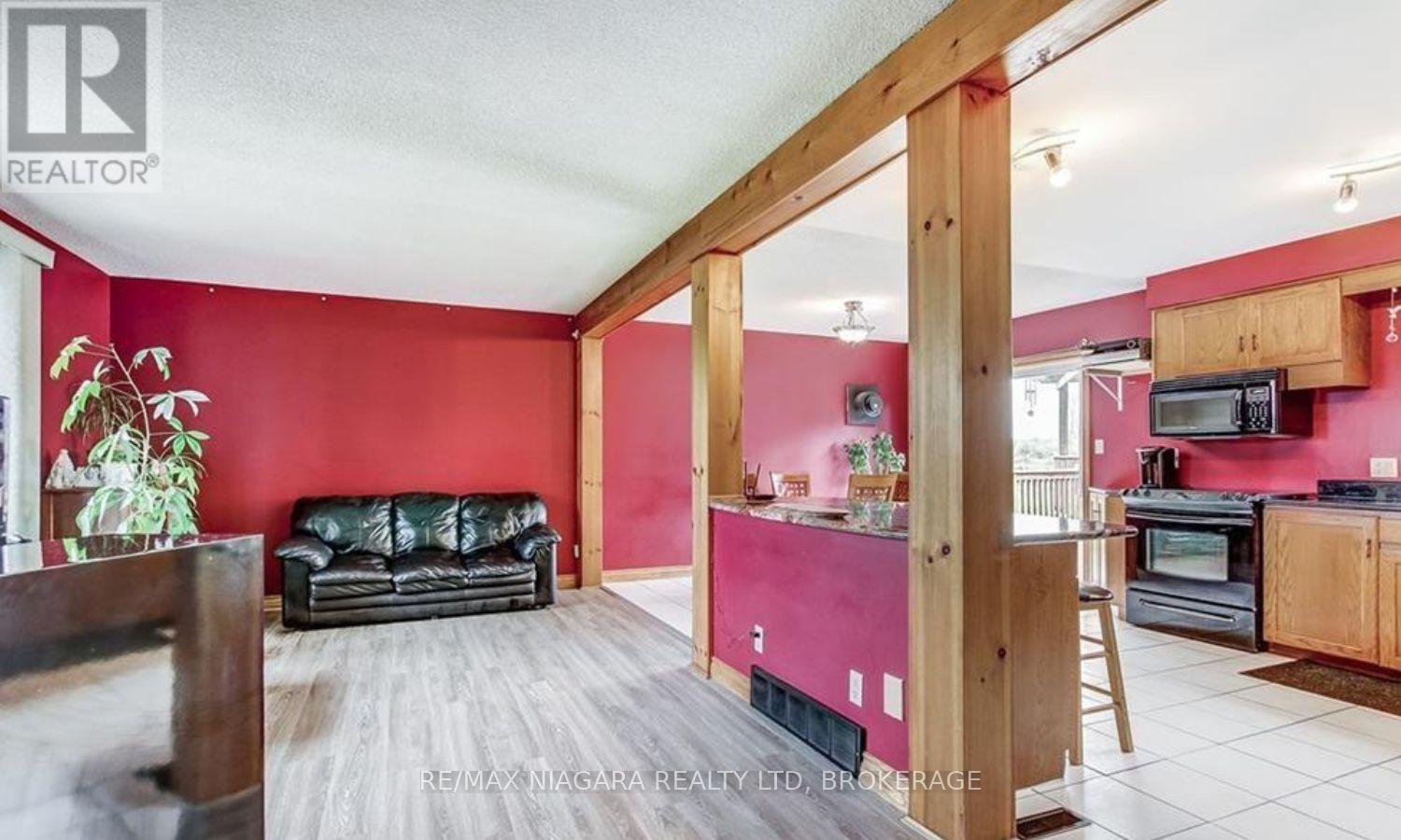 851 Forks Road E, Port Colborne, Ontario  L3K 5V5 - Photo 4 - X12763522