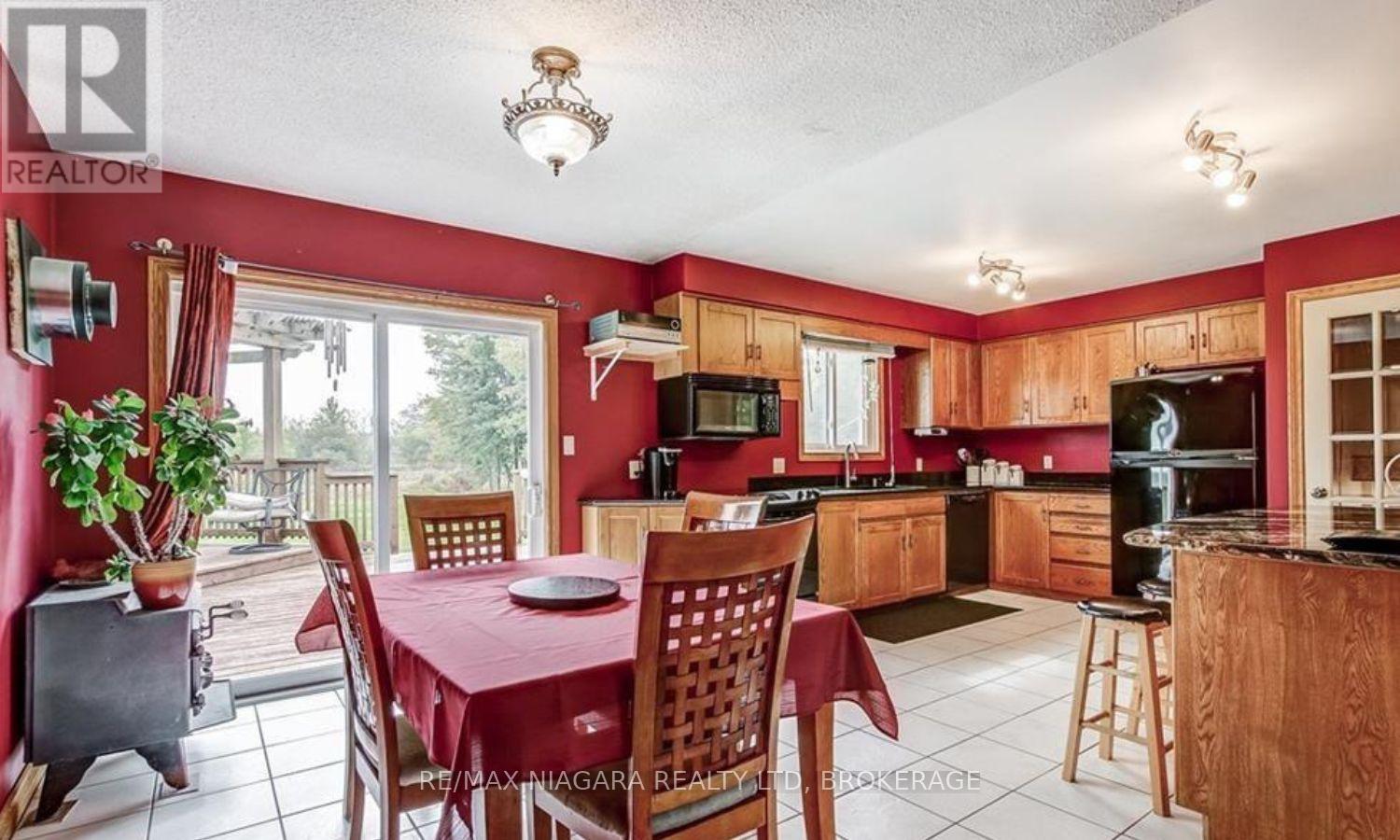 851 Forks Road E, Port Colborne, Ontario  L3K 5V5 - Photo 9 - X12763522