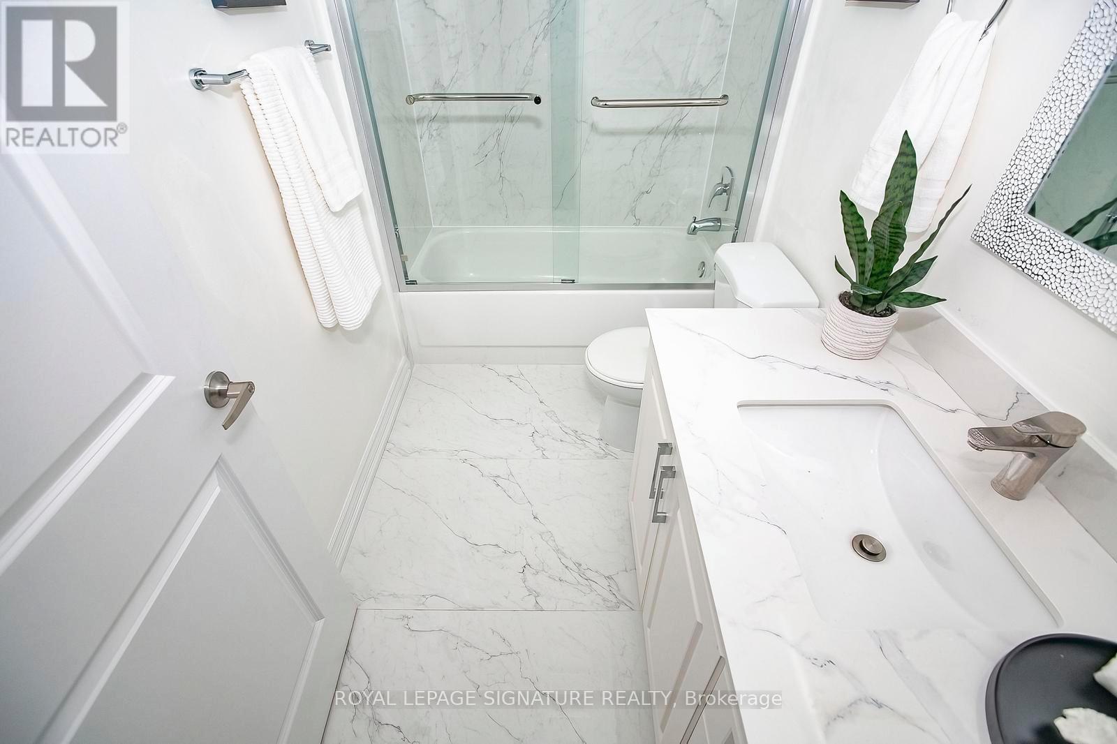 1516 - 145 Hillcrest Avenue, Mississauga, Ontario  L5B 3Z1 - Photo 32 - W12762926