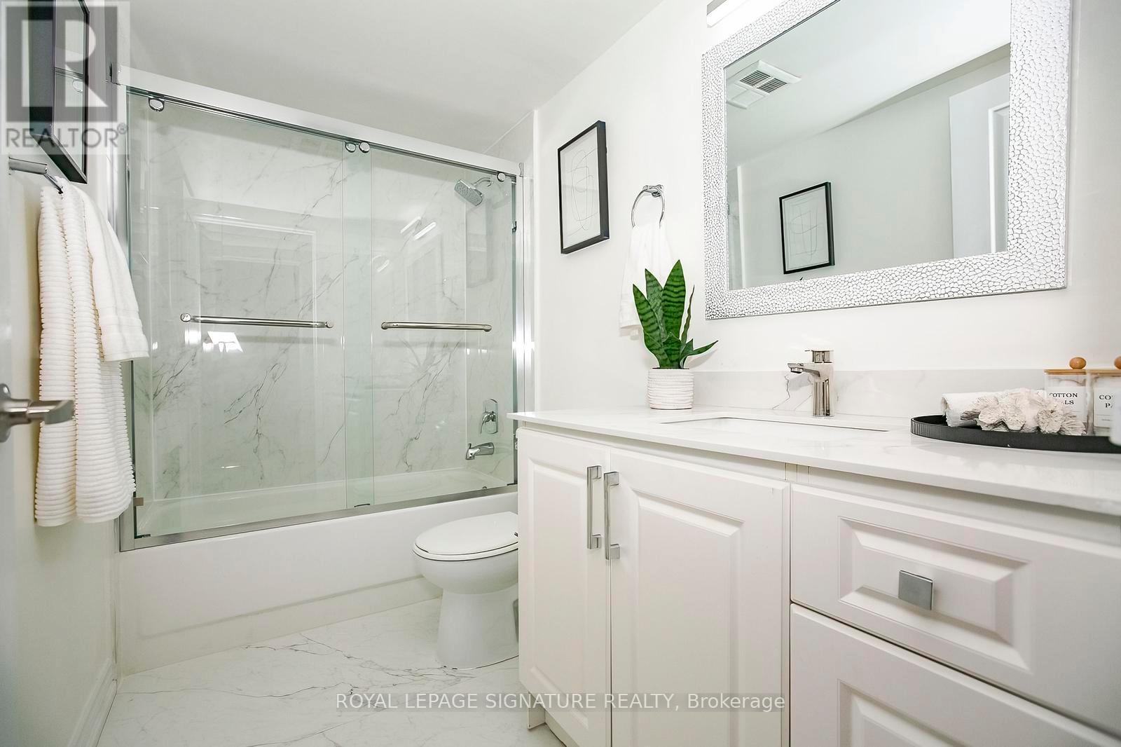 1516 - 145 Hillcrest Avenue, Mississauga, Ontario  L5B 3Z1 - Photo 31 - W12762926