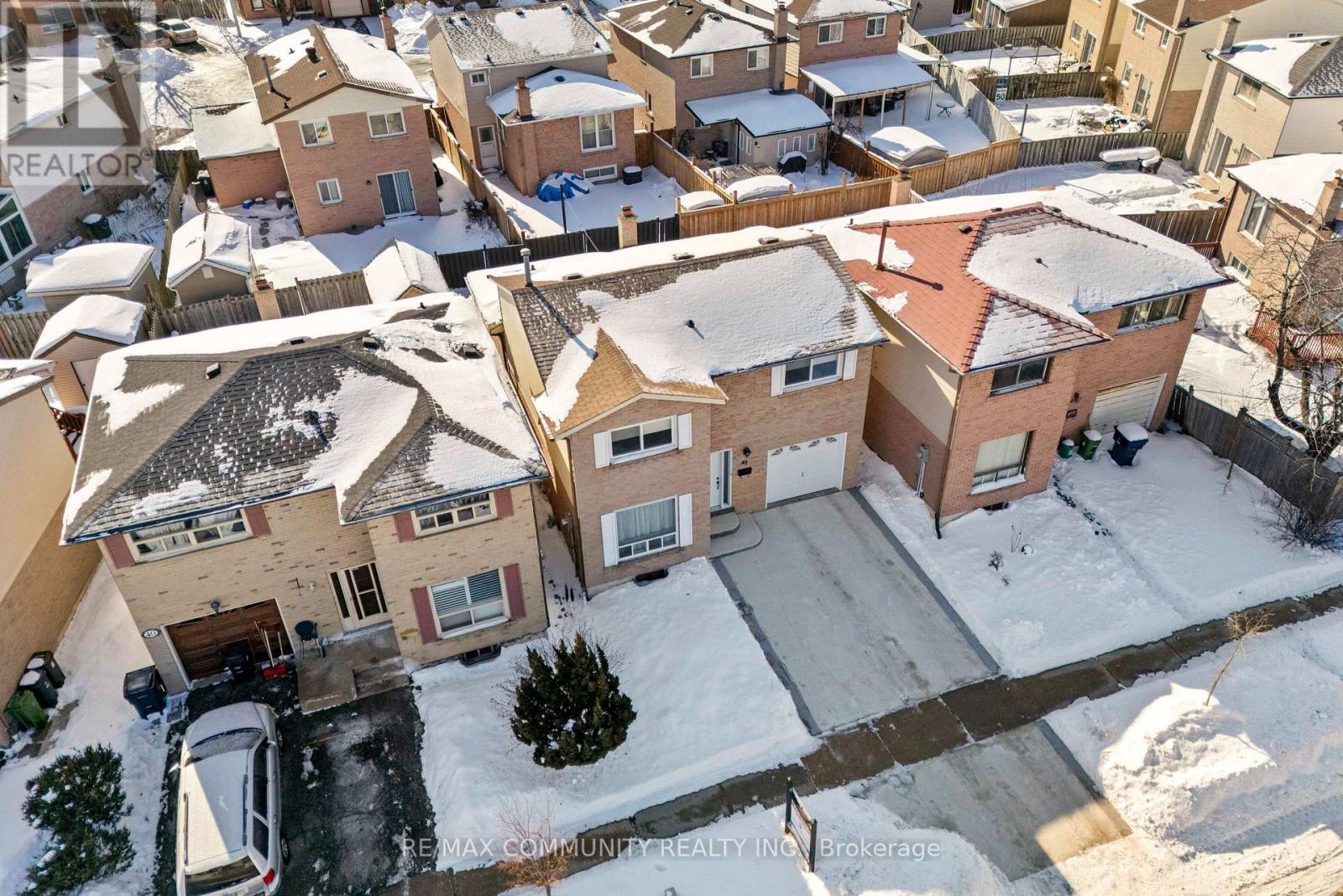 42 Kay Drive, Toronto, Ontario  M9V 4V6 - Photo 49 - W12763112