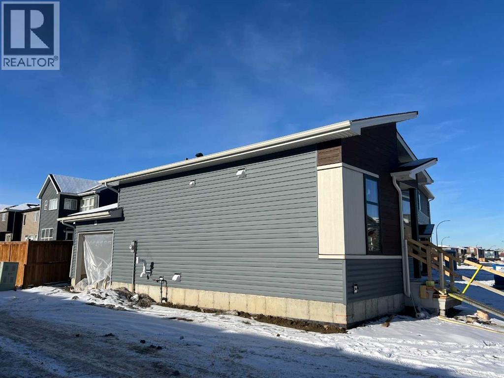 572 Belmont Heath Sw, Calgary, Alberta  T0L 0X0 - Photo 7 - A2284249