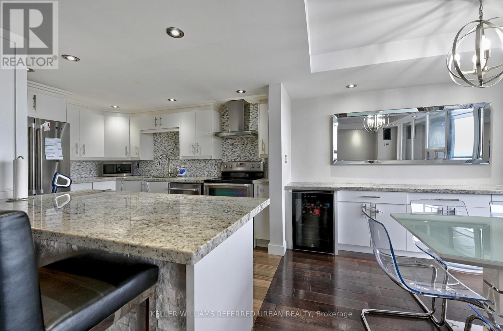 1411 - 11 Wincott Drive, Toronto, Ontario  M9R 2R9 - Photo 15 - W12763342