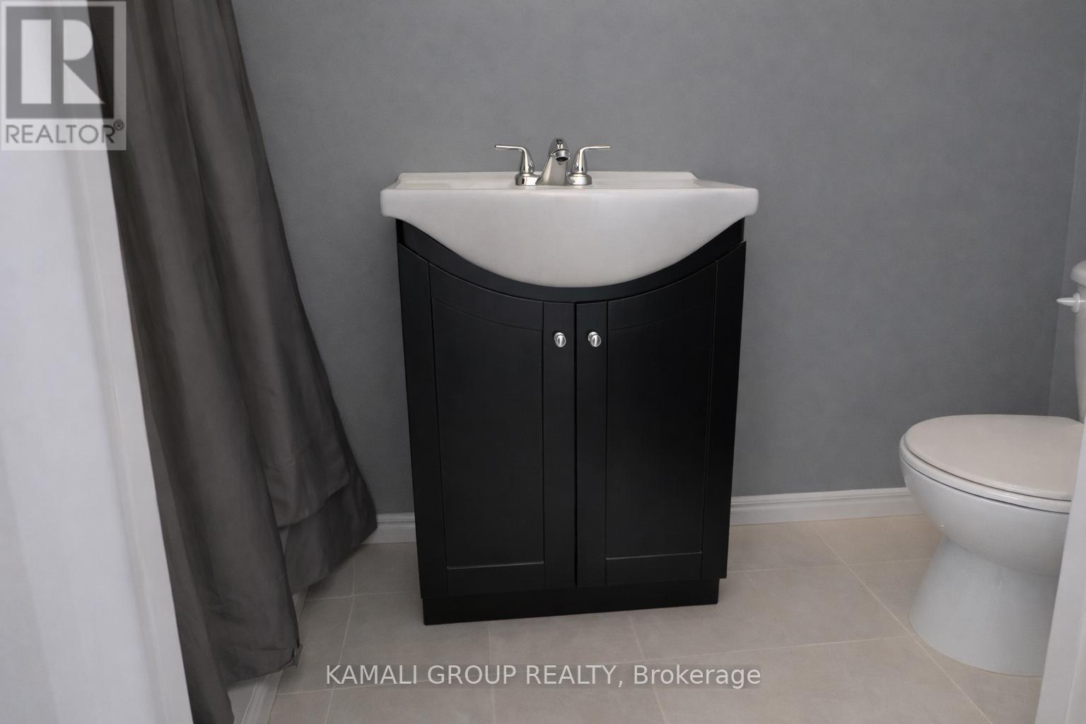 3 - 36 Oakridge Avenue, St. Catharines, Ontario  L2T 2M8 - Photo 10 - X12687476