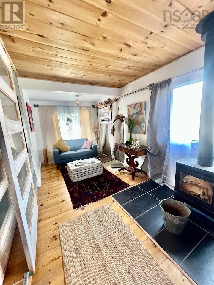 8848 St Margarets Bay Road, Queensland, Nova Scotia  B0J 1T0 - Photo 8 - 202526919