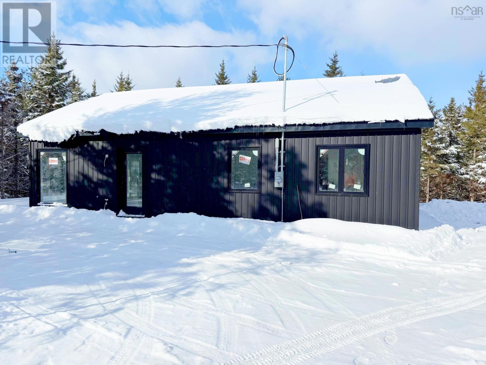 276 Lakewood Court, East Uniacke, Nova Scotia