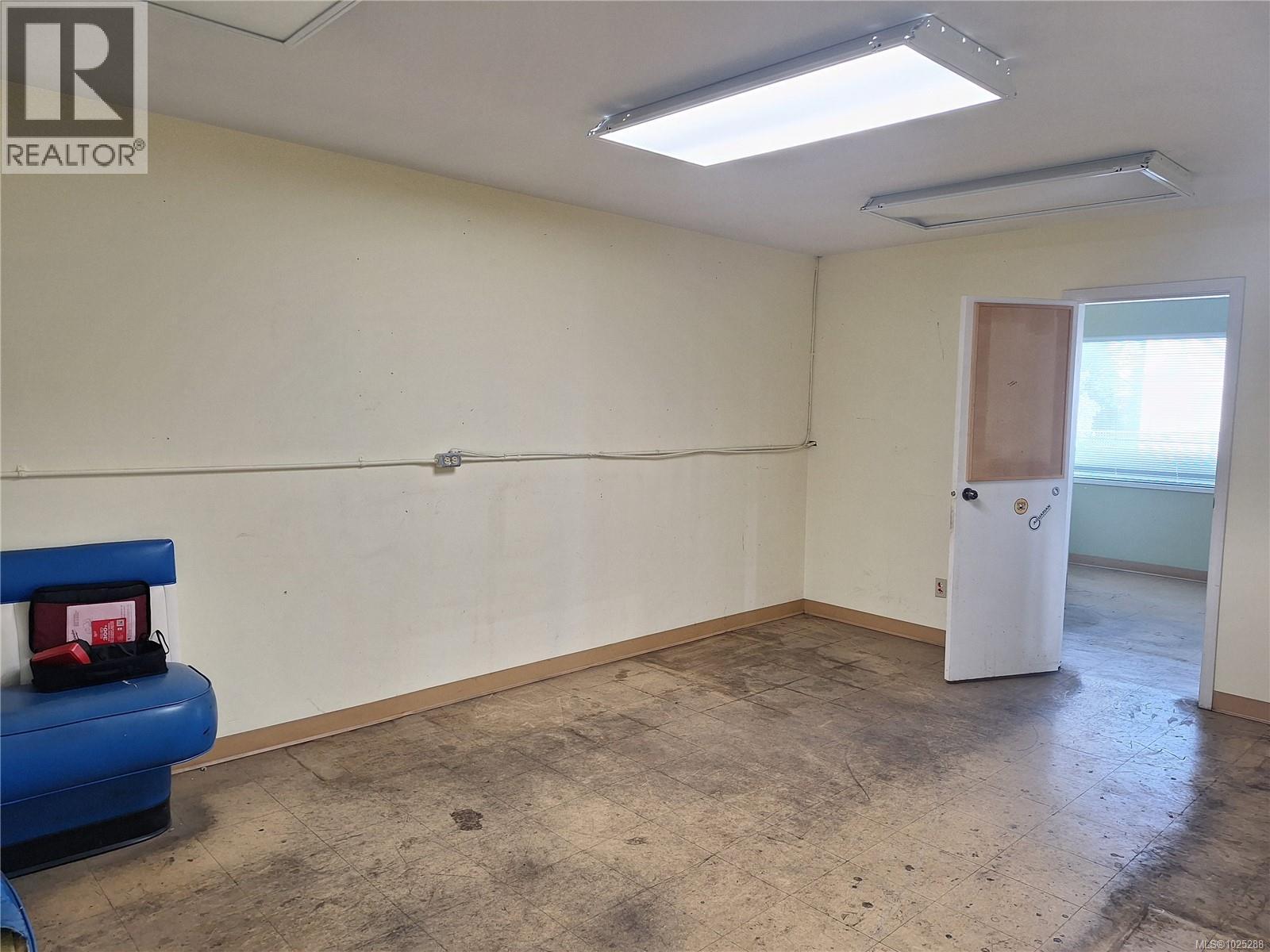 C 690 Comox Rd, Nanaimo, British Columbia V9R 3J3 - Photo 6 - 1025288