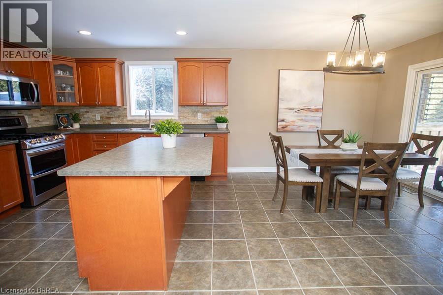 18 Gaal Court, Brantford, Ontario  N3T 6R5 - Photo 11 - 40801052