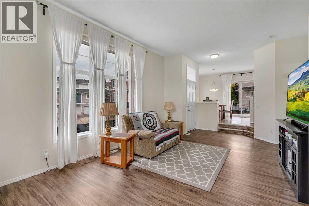 117 Mckenzie Towne Gate Se, Calgary, Alberta  T2Z 4G2 - Photo 10 - A2275295