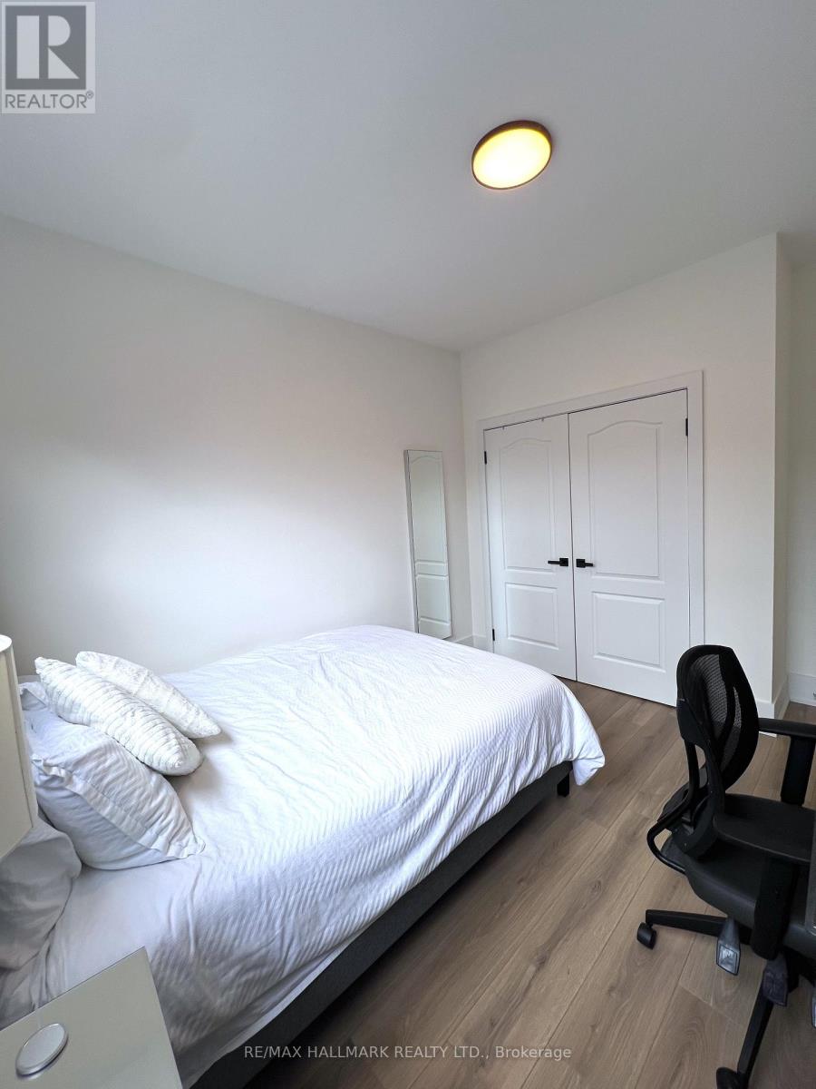 Upper - 13 Brookfield Street, Toronto, Ontario  M6J 3A8 - Photo 11 - C12763502