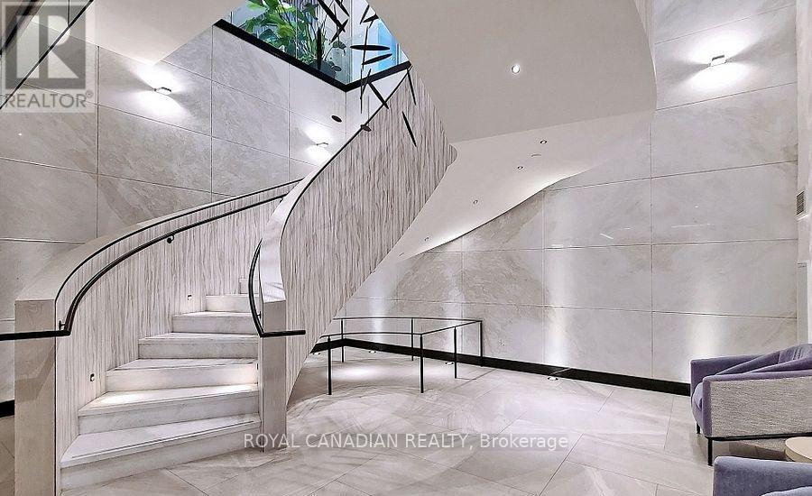 Ph 32 - 1 Edgewater Drive E, Toronto, Ontario  M5A 0L1 - Photo 7 - C12763504