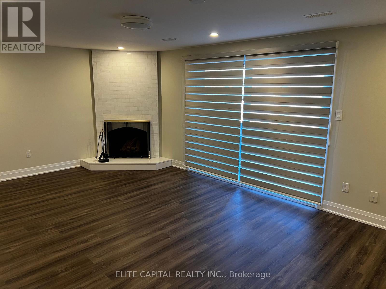 135 Gypsy Rose Way, Toronto, Ontario  M2N 5Z1 - Photo 4 - C12763572