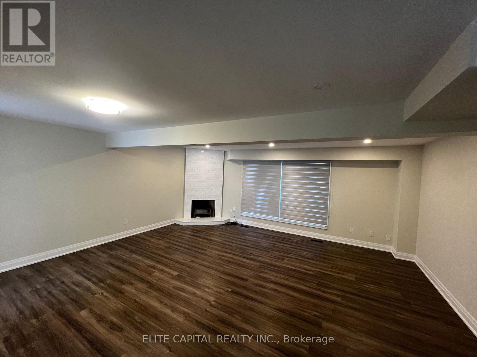 135 Gypsy Rose Way, Toronto, Ontario  M2N 5Z1 - Photo 6 - C12763572